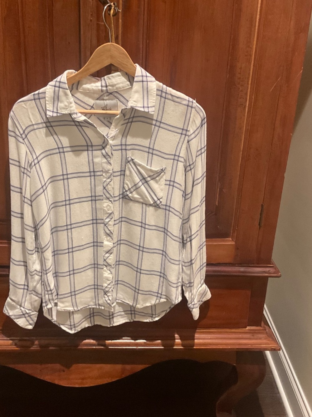 Rails Women’s  Hunter  Plaid  Button -Down Shirt , Color White/ Blue, Size S